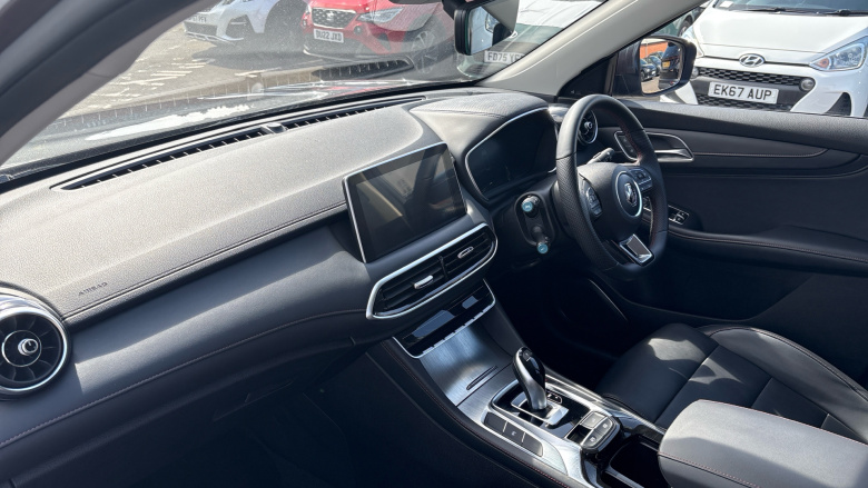 MG HS 1.5 T-GDI SE 5dr DCT Petrol Hatchback